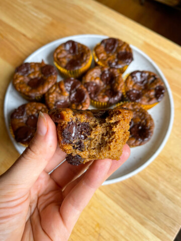 flourless_pumpkin_muffins