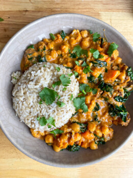 Coconut chickpea curry