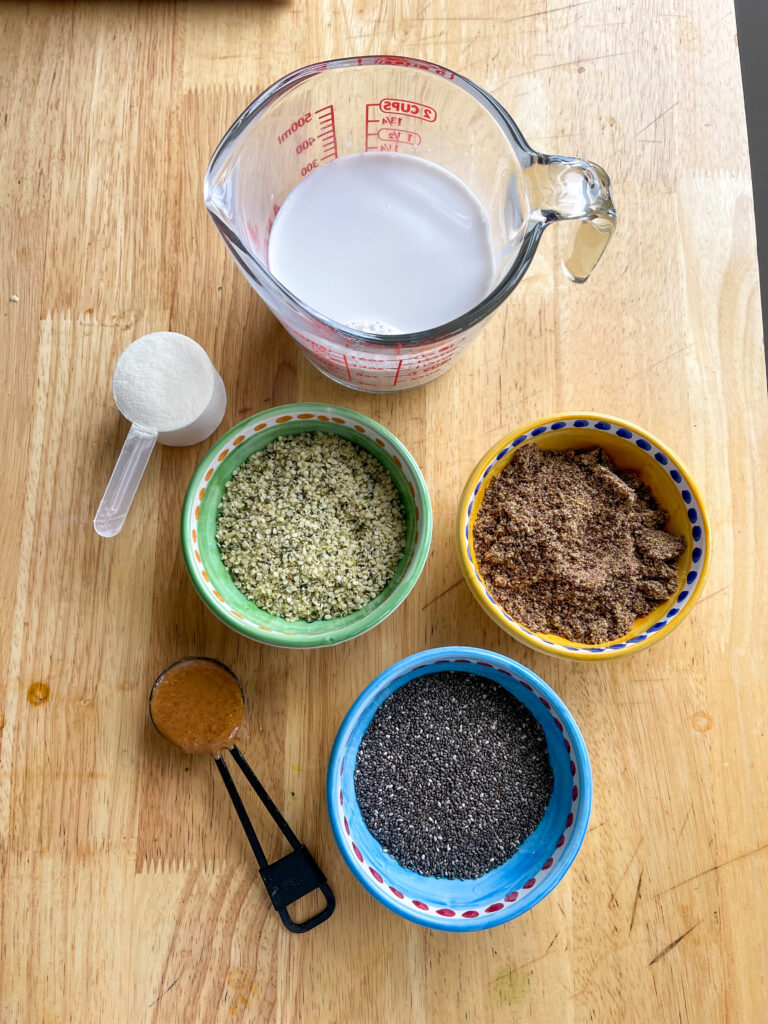 Ingredients for paleo overnight oats