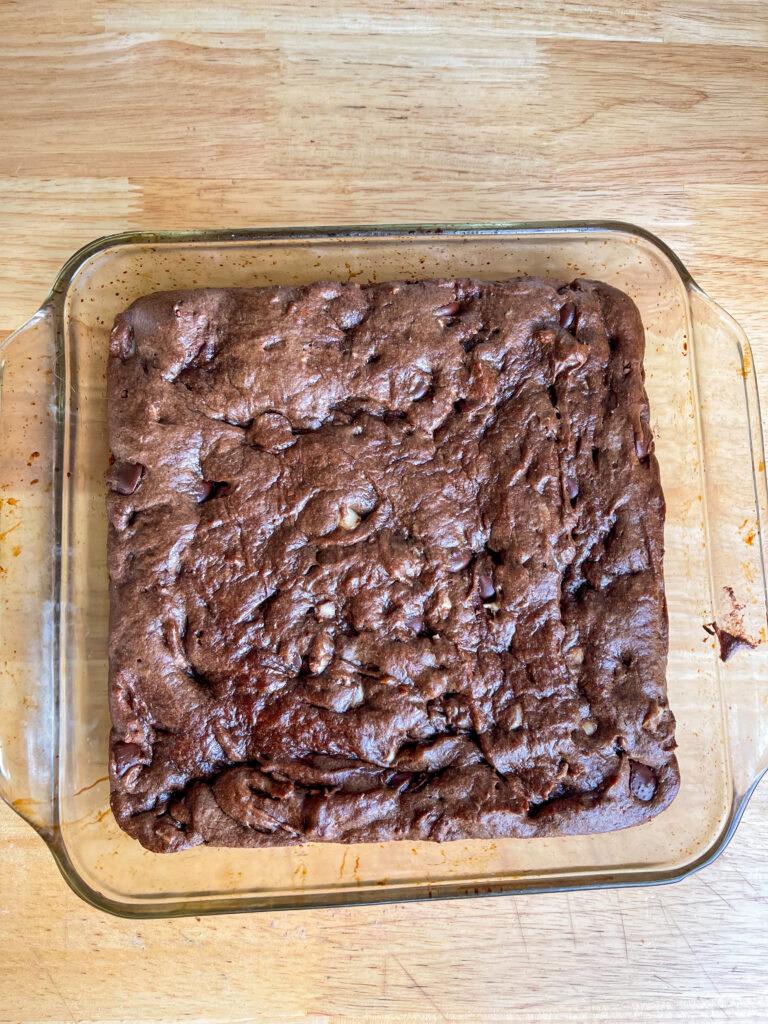 Finished macadamia nut brownies