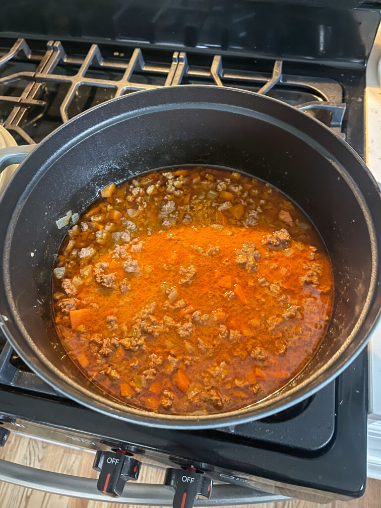 Bolognese in pot