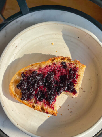 blueberry chia jam